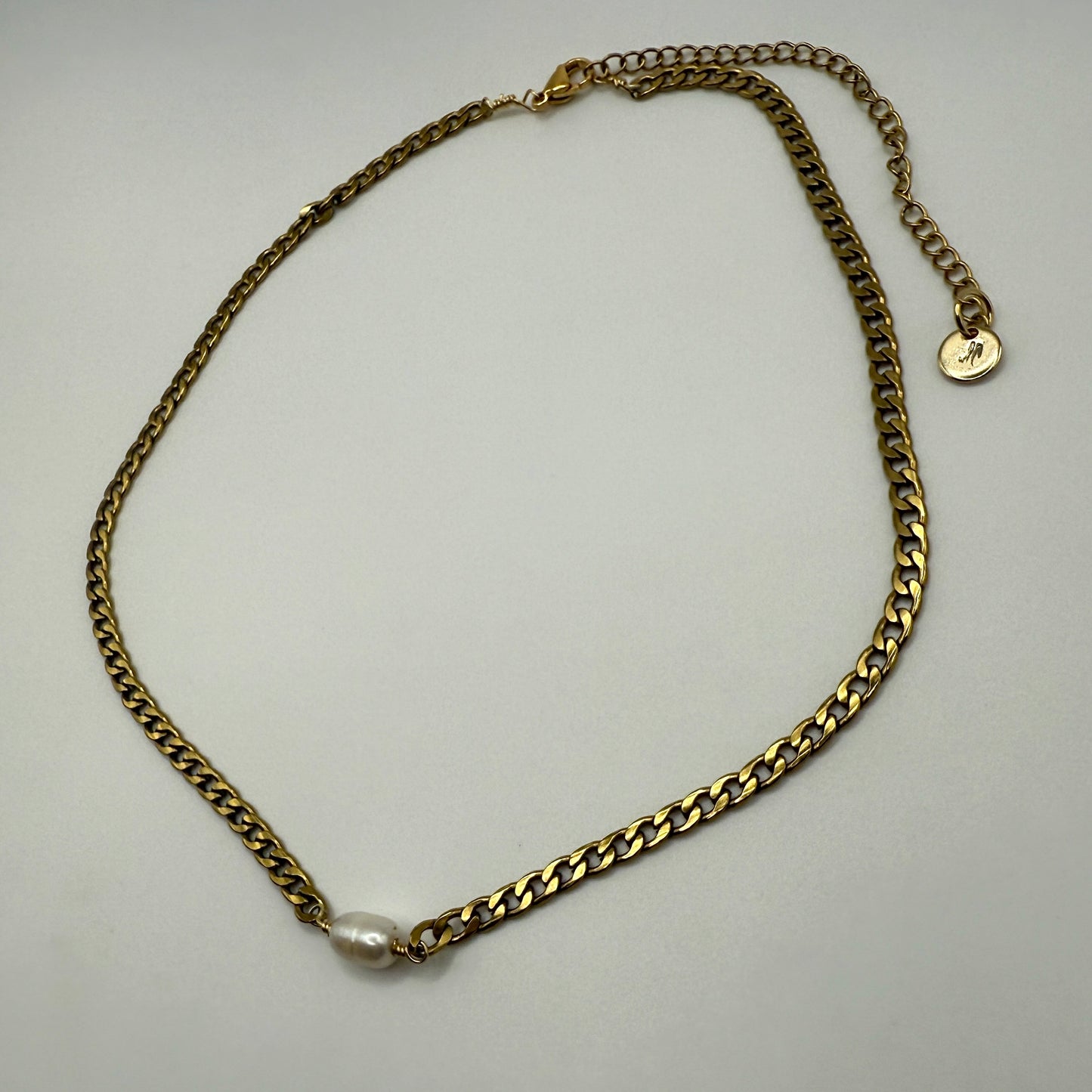 Gilded Current Pearl Collar